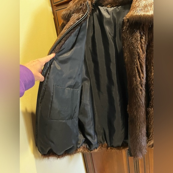 John Pavlis Arlington Heights Beaver Fur Coat EUC Heavy Beautiful - Picture 4 of 9
